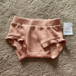 Violet lane bloomers